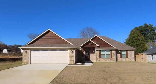 209 Meadow Ln in Lindale, TX - Building Photo - Building Photo