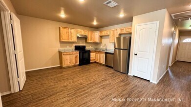 2402 N Avenue P in Lubbock, TX - Building Photo - Building Photo