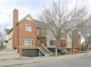 803 19th Ave SW in Calgary, AB - Building Photo - Building Photo