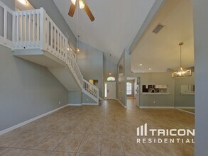 3902 Bellewater Blvd in Riverview, FL - Building Photo - Building Photo