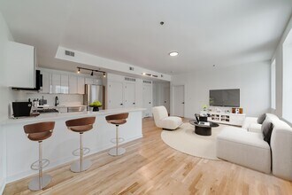 716 Madison St in Hoboken, NJ - Building Photo - Building Photo