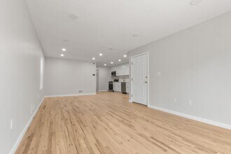 45 Jewett Ave in Jersey City, NJ - Building Photo - Building Photo