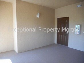 1076 Winding Pines Circle in Cape Coral, FL - Building Photo - Building Photo