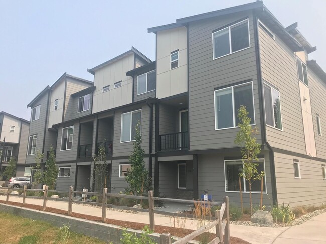 property at 14913 48th Ave W