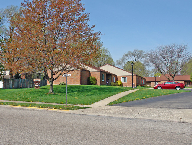 Senior Citizen in New Carlisle, OH - Foto de edificio - Building Photo