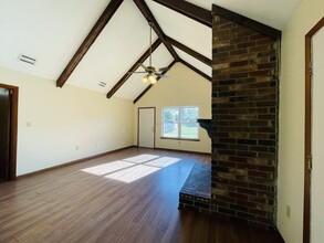 111 Hancock St in Hinesville, GA - Building Photo - Building Photo