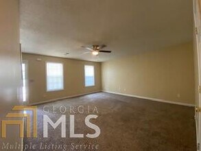 8370 Hollis St-Unit -Apt A in Douglasville, GA - Foto de edificio - Building Photo