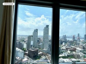 3 Ct Square W in Queens, NY - Building Photo - Building Photo