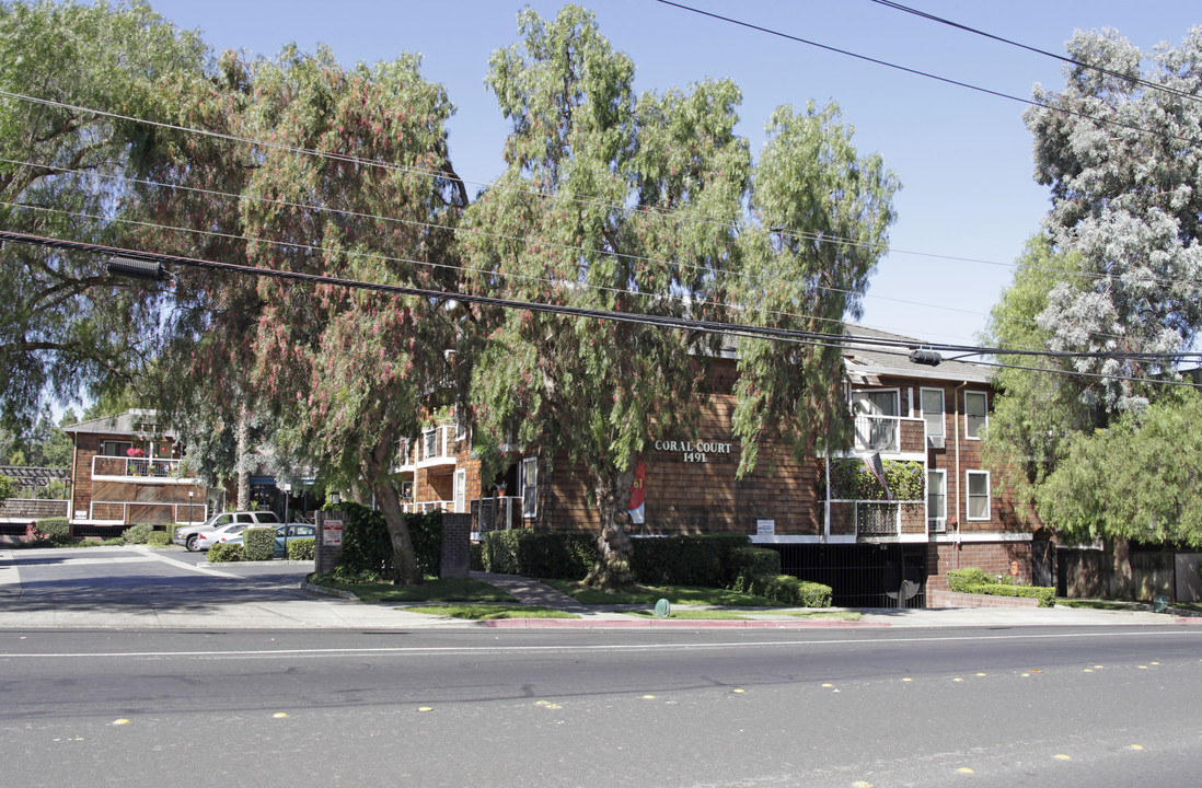 Coral Court in Concord, CA - Building Photo