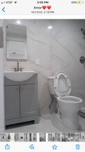 2379 NW 102nd St, Unit rear in Miami, FL - Building Photo - Building Photo