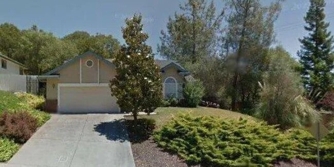 property at 1000 Teal Ct