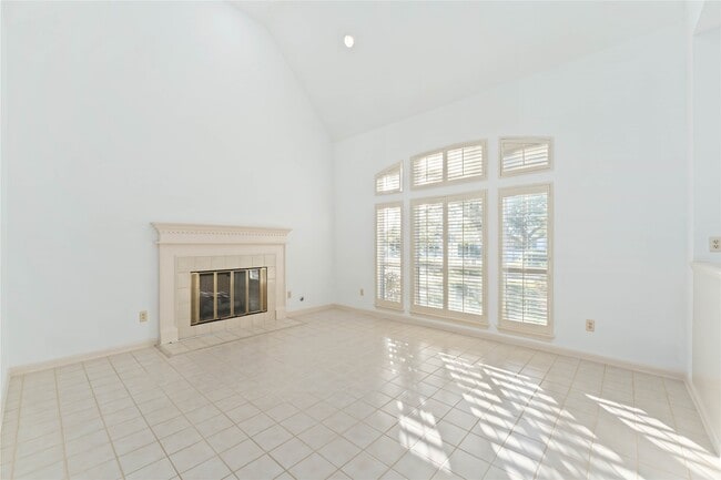 86 Heathrow Ln in Sugar Land, TX - Building Photo - Building Photo