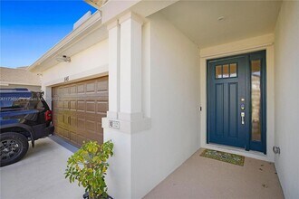 545 Ranch Oak Cir in Port St. Lucie, FL - Foto de edificio - Building Photo