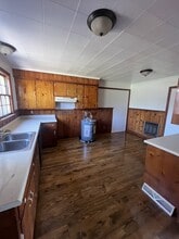 513 S Cummings St, Unit 513A in Fulton, MS - Foto de edificio - Building Photo