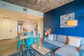 333 E Roosevelt St in Phoenix, AZ - Building Photo - Building Photo