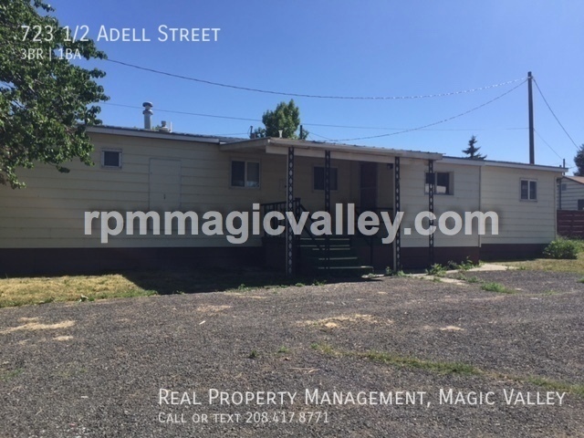 723 Adell St in Filer, ID - Building Photo