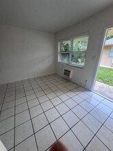 916 SW 15th Terrace in Fort Lauderdale, FL - Building Photo - Building Photo