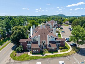 29 Carriage Crossing Ln in Middletown, CT - Building Photo