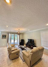 8440 SW 165th Terrace in Palmetto Bay, FL - Building Photo - Building Photo