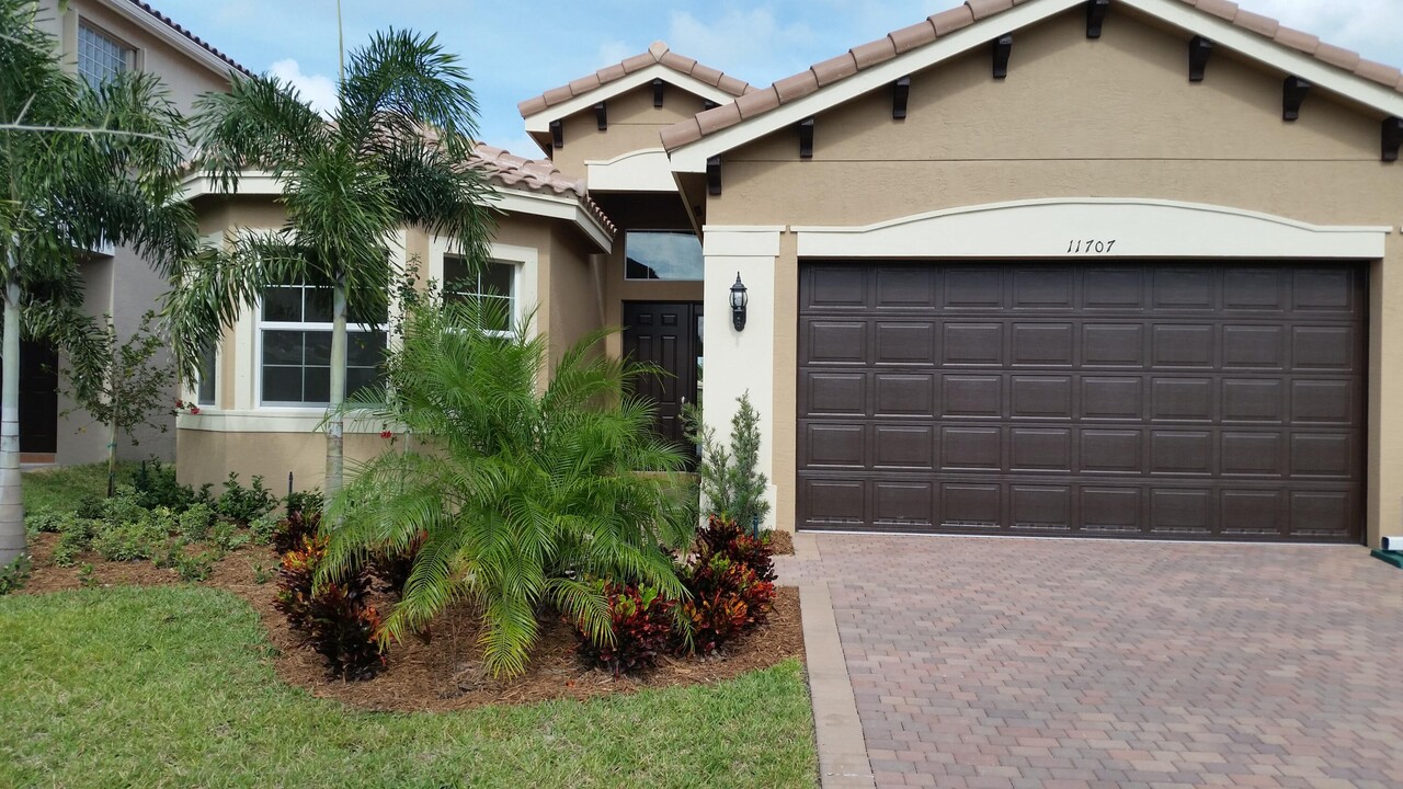 11707 Mantova Bay Cir in Boynton Beach, FL - Building Photo