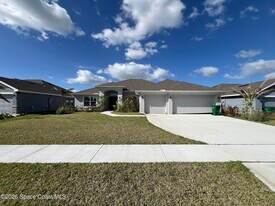 8729 Waterstone Blvd in Fort Pierce, FL - Building Photo
