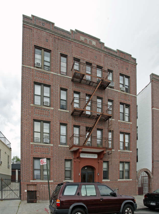 The Senator in Brooklyn, NY - Foto de edificio - Building Photo
