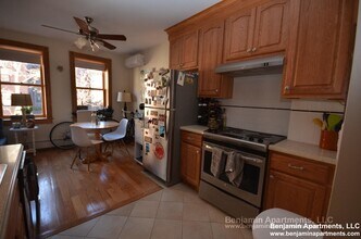 137 Charles St in Boston, MA - Building Photo - Building Photo