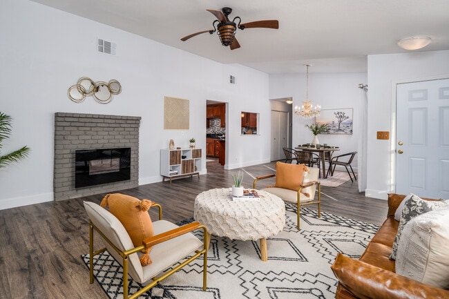 1202 Kaseberg Cir in Roseville, CA - Foto de edificio - Building Photo