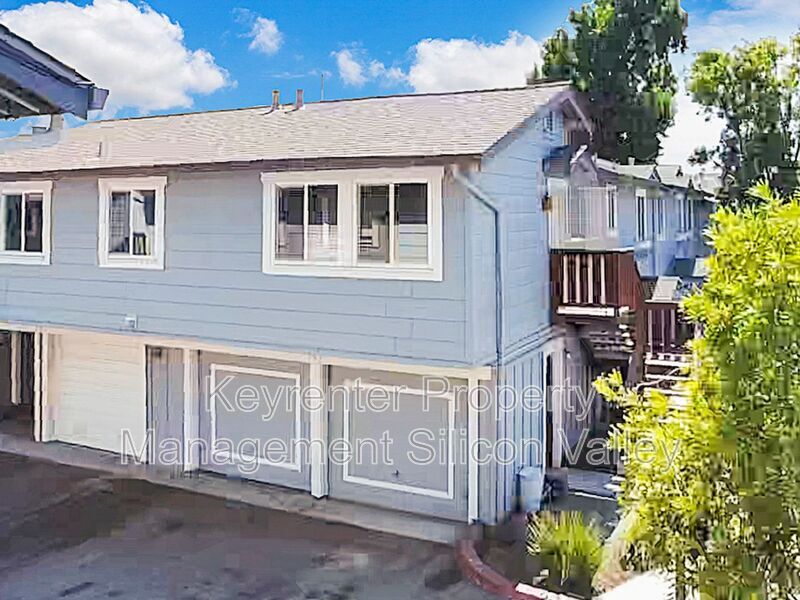 547 Groth Pl in San Jose, CA - Building Photo