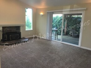 939 Edith Ct in Rohnert Park, CA - Building Photo - Building Photo