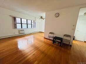 147-20-147-35 35th Ave in Queens, NY - Building Photo - Building Photo