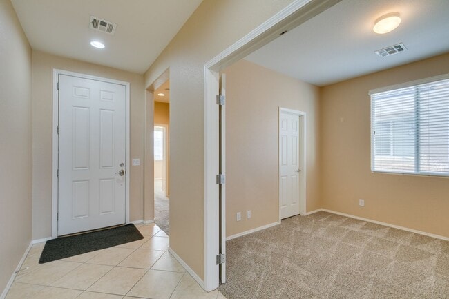 6290 Majestic Hills Ave in Las Vegas, NV - Building Photo - Building Photo