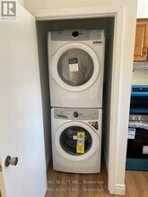 215 Sloane Ave in Toronto, ON - Building Photo - Building Photo