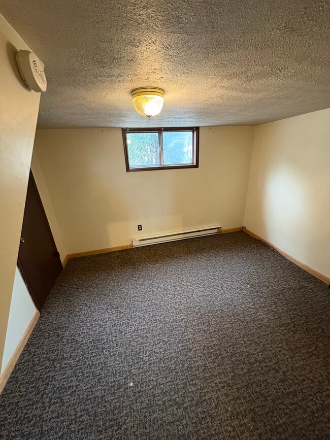 397 E Main St in Uniontown, PA - Building Photo - Building Photo