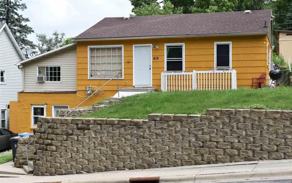 612 Marsh St in Mankato, MN - Building Photo