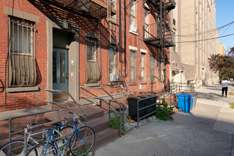 487 Saint Marks Ave in Brooklyn, NY - Building Photo - Building Photo