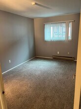 7610 Woodview St in Westland, MI - Building Photo - Building Photo