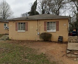 975 Sparks St SW in Atlanta, GA - Building Photo