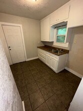 4009 Flora Ave in Kansas City, MO - Building Photo - Building Photo
