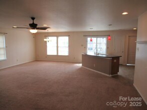 122 Anastasia Ln in Lincolnton, NC - Building Photo - Building Photo