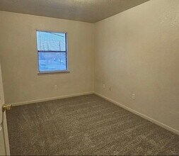 1009 Lansberry Ct in Killeen, TX - Building Photo - Building Photo