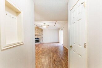 6411 York Dr in Lubbock, TX - Building Photo - Building Photo