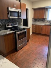 14825 NE 9th Ct in Miami, FL - Building Photo - Building Photo