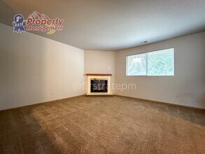 4876 W Blodgett Ln in Boise, ID - Building Photo - Building Photo