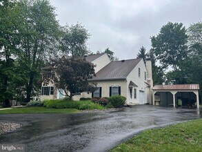 114 Lenape Dr in Lansdale, PA - Building Photo - Building Photo