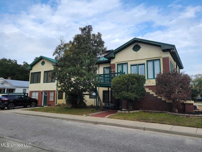 property at 133 Hopkins Blvd