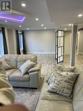 145 Cranbrook Cres in Vaughan, ON - Building Photo - Building Photo