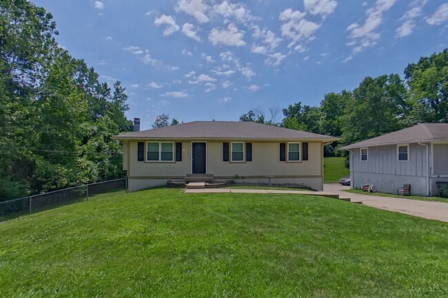 property at 1705 Vilas St