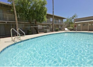 Limberlost Studio Apartments in Tucson, AZ - Foto de edificio - Building Photo