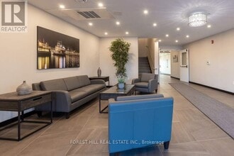 740 Augusta Dr in Kingston, ON - Building Photo - Building Photo